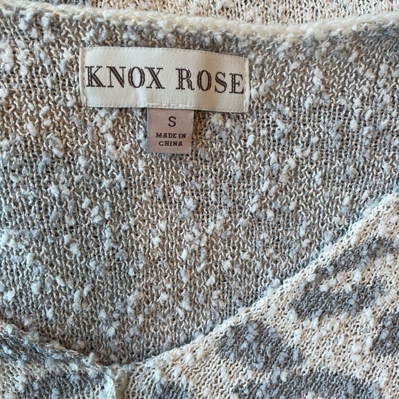 Knox Rose grey leopard sweater Size: Small - Picture 2 of 8